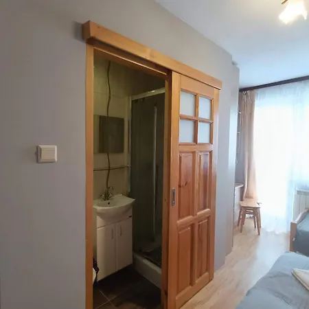 홈스테이 Goscinne Janina Bochenczak